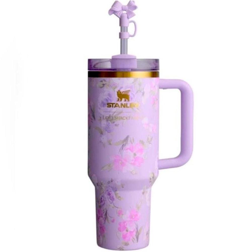 Stanley x LoveShackFancy Flowstate Quencher 40oz
Tumbler 💜